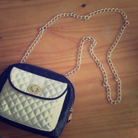 Steve Madden Chain Crossbody