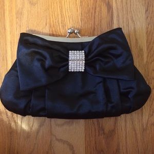 Black Clutch
