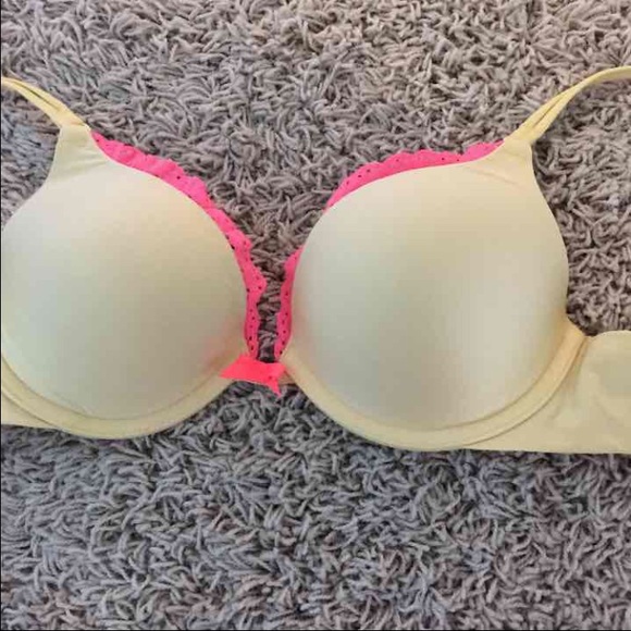 Victoria's Secret Push-up Bra 34A