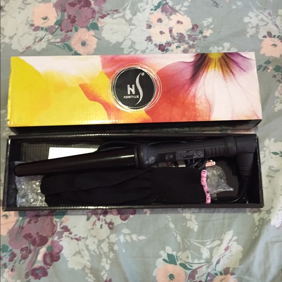 Herstyler wand