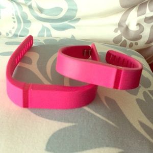Fit Bit-FLEX
ACTIVITY + SLEEP WRISTBAND
