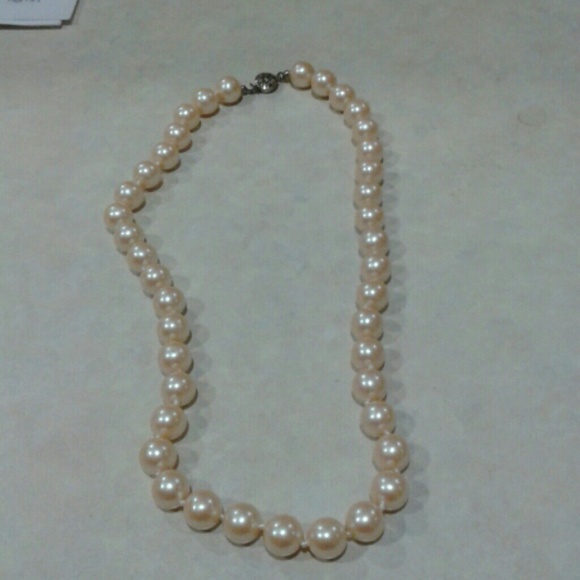 Pearl necklace