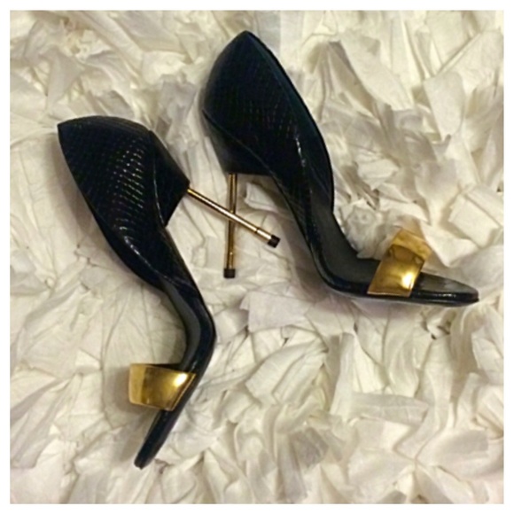 Kurt Geiger London Shoes - 🍃New List🍃Kurt Geiger London "Bank" Leather Pump