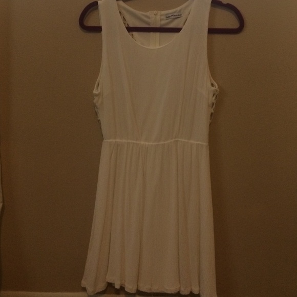 Dainty Hooligan textured white cutout dress
