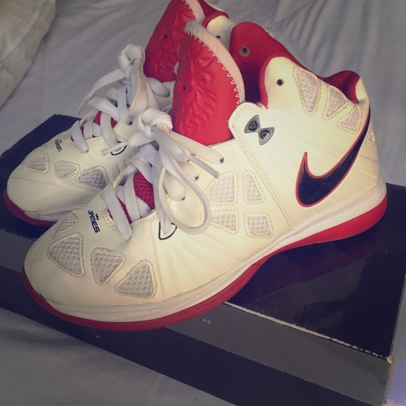 Lebron James nikes . Size 2.5