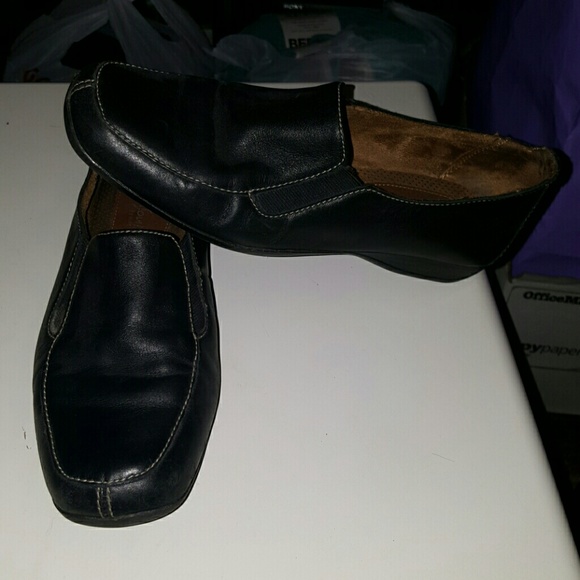 Black shoes - Picture 2 of 3