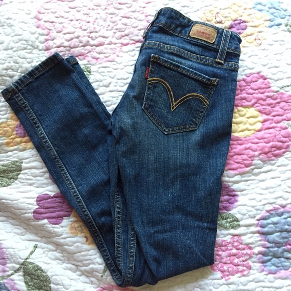 Levi jeans
