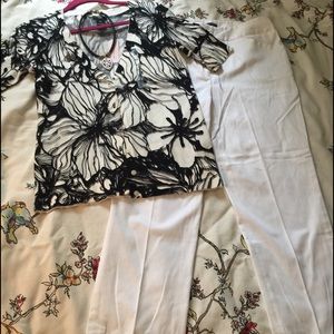 Flowery black & white bundle