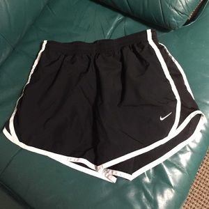 Black n white nike shorts