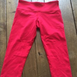 Lululemon red reversible wunder under crops