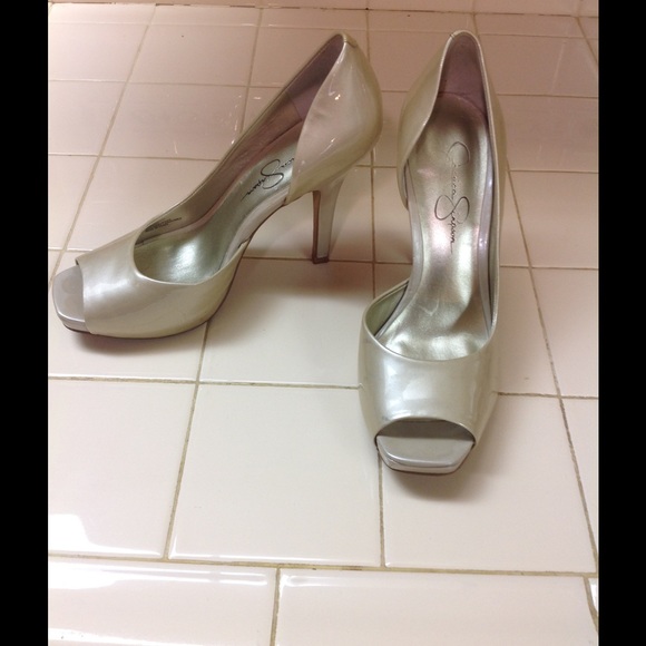 Jessica Simpson heels