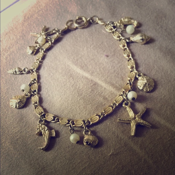 Jewelry - Gold & Pearl Oceanic Bracelet