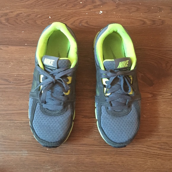 Nike shoes size 7