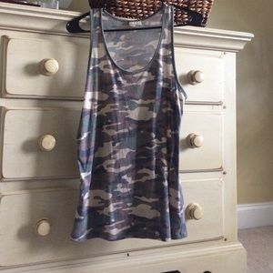 camo tank