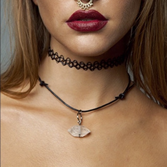 Tattoo neck choker