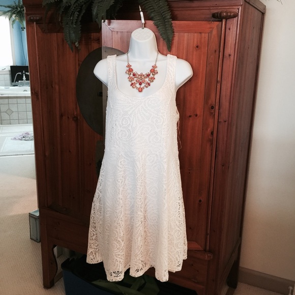 Apt. 9 White Lace Overlay dress Large