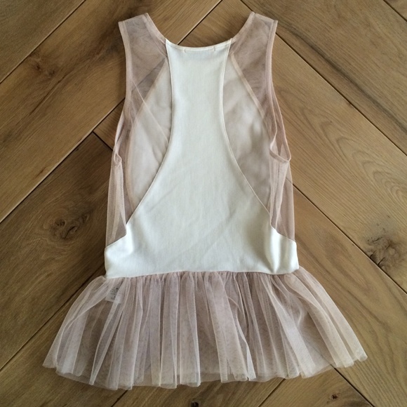 Top - Picture 2 of 3