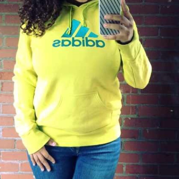 ❌SOLD❌ Adidas Sweatshirt - Picture 4 of 4