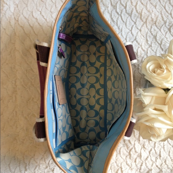 Authentic Coach handbag - Picture 2 of 2