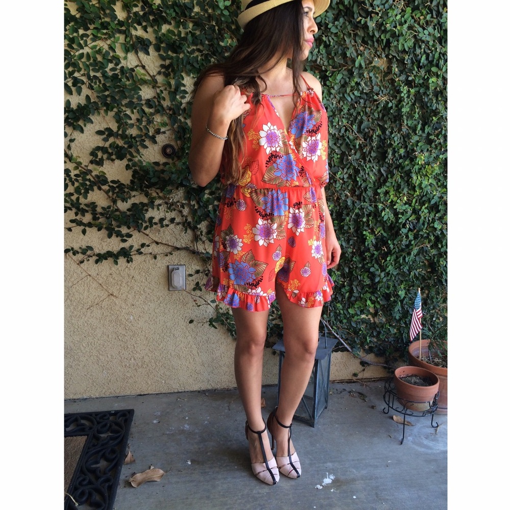 Floral Short Romper💛