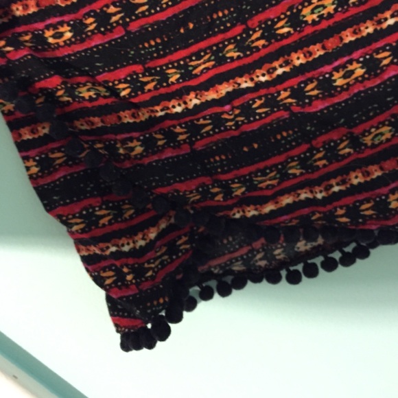 Patterned Flowy Shorts - Picture 2 of 2