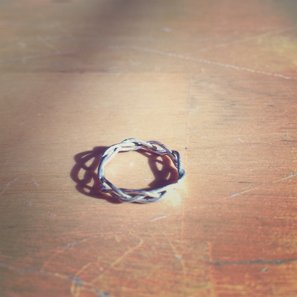 Silver toe ring