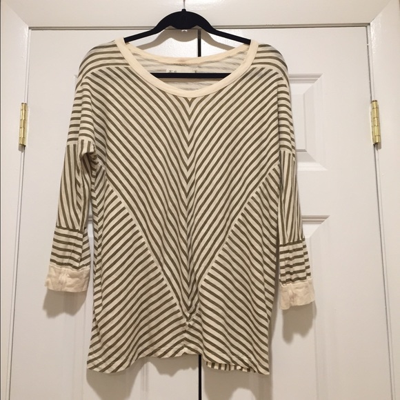 Madewell: quarter sleeved striped top