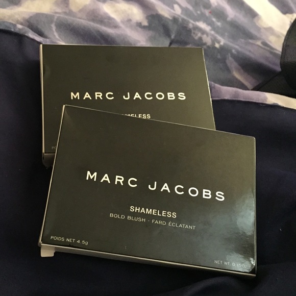 Mark Jacobs "SHAMELESS" BOLD BLUSH