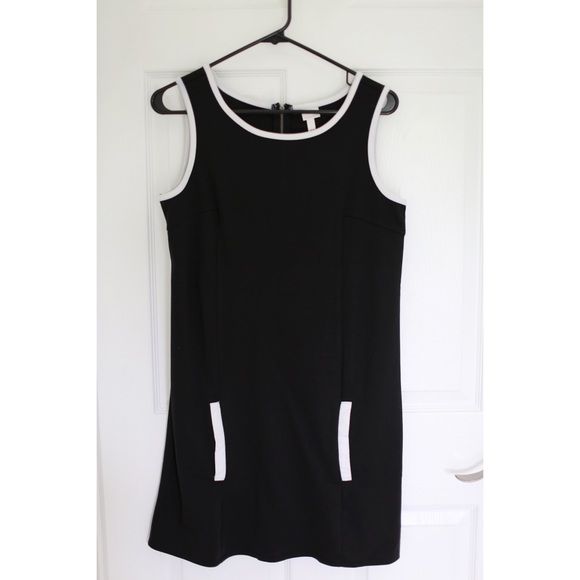 Retro style cute black and white dress