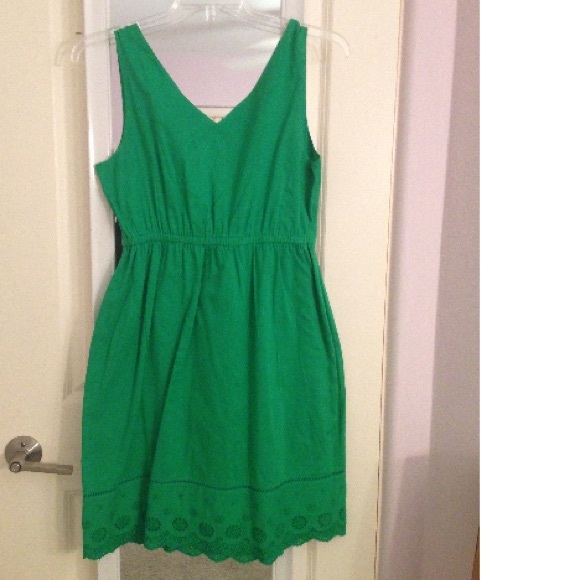 Green old navy v-neck dress