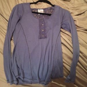 Long sleeve shirt