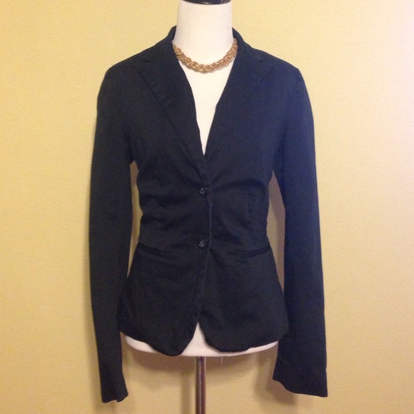 Black Cotton Old Navy Blazer!