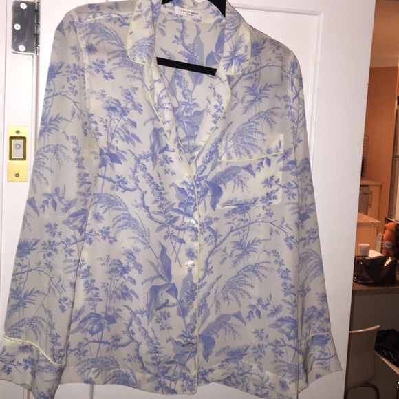 Equipment Tops - Equipment silk blouse