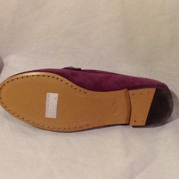 Coach Kimmie - Picture 4 of 4