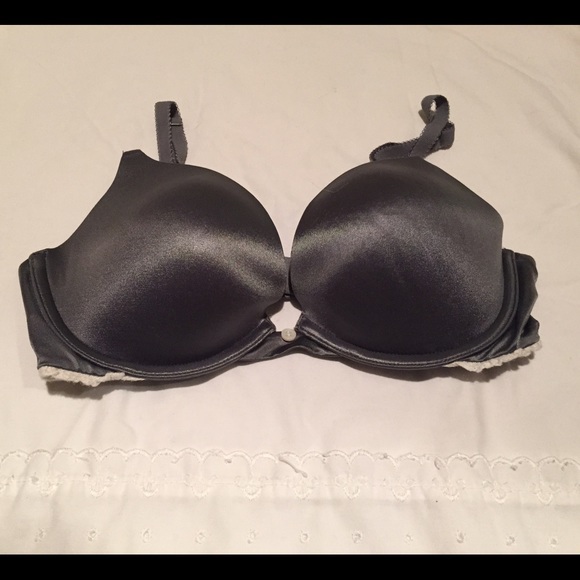 Like New Grey aerie Bra With White Lace Trim!