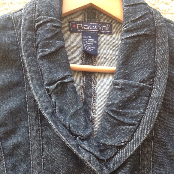 Beautiful jacket! - Picture 2 of 4