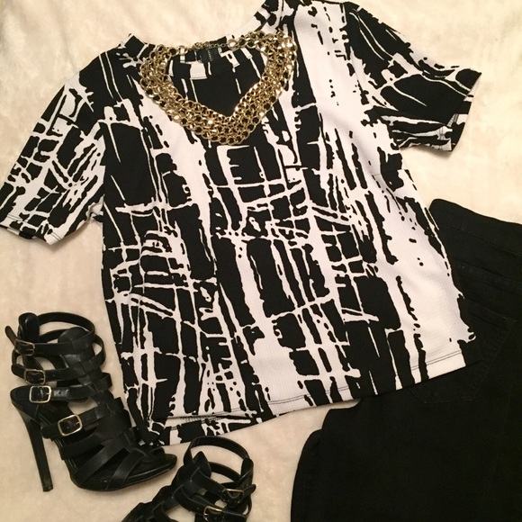 Black & white top