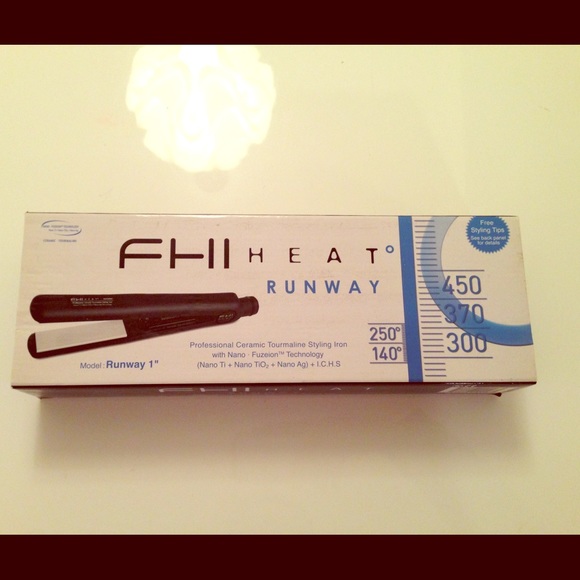 fhi runway flat iron