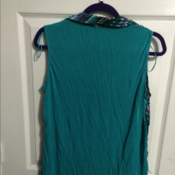 Blue tribal flowy tank - Picture 3 of 3