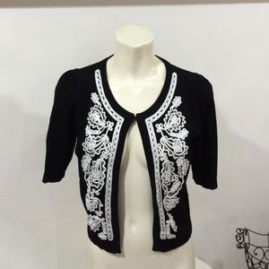 Short sleeved sweater