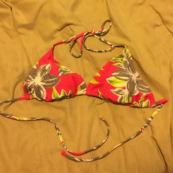 🍓Triangle swim top🍒