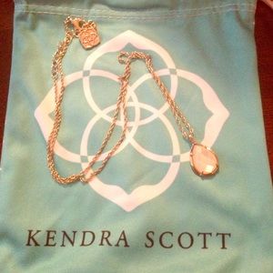 Kendra Scott Kiri Necklace in White Pearl