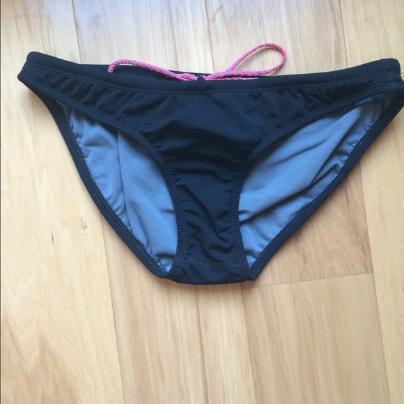 JOLYN black scoop bottoms