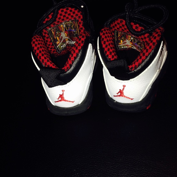 Infant Jordan's - Picture 3 of 4