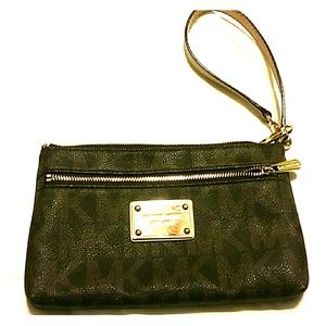 Michael Kors Large Wristlet
