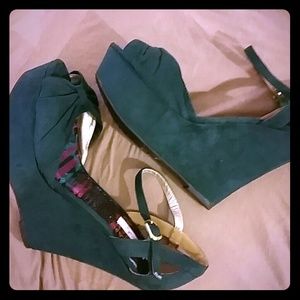 Pretty Green Wedges