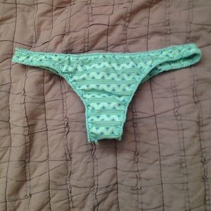 Posh Pua Hala Bottom in Mint Kappa