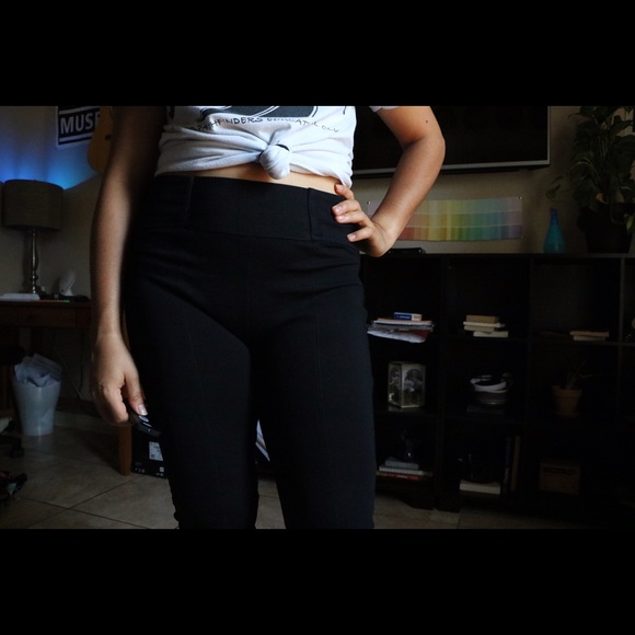 Zipper Detail Leggings