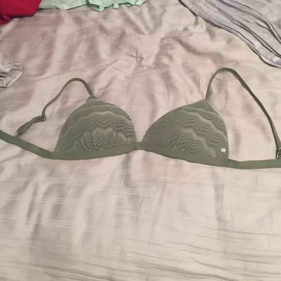 Billabong padded bikini top