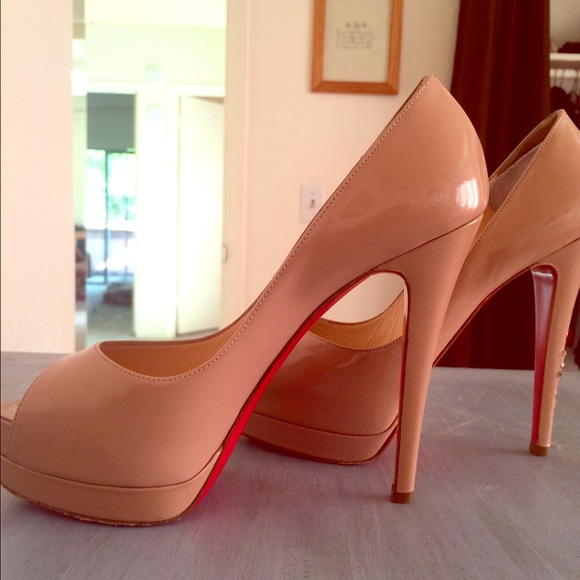 Christian Louboutin Altadama nude heels
